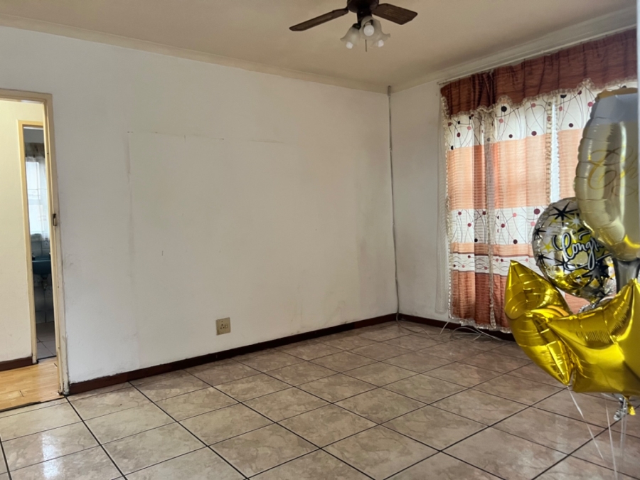 To Let 2 Bedroom Property for Rent in Palm Park Western Cape